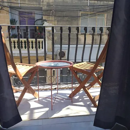 Nr41 - Village Centre - Steps From The Sea, Restaurants, Shops And Amenities Apartment Marsaxlokk