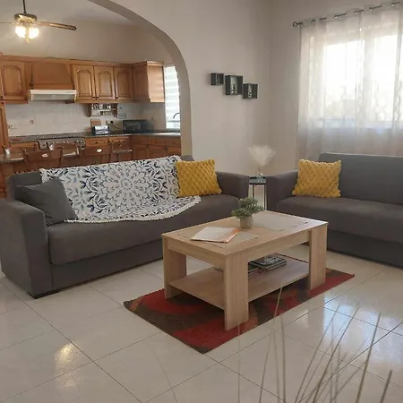 Nr41 - Close To Village Centre, Promenade, Shops & Restaurants Marsaxlokk