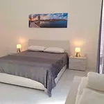 아파트 Nr41 - Village Centre - Steps From The Sea, Restaurants, Shops And Amenities
