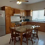 Nr41 - Village Centre - Steps From The Sea, Restaurants, Shops And Amenities * 마르사실로크