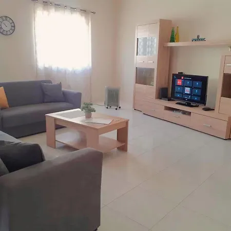 Nr41 - Close To Village Centre, Promenade, Shops & Restaurants Apartment Marsaxlokk