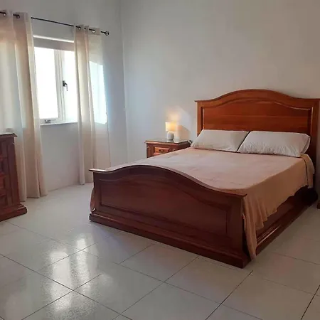 Nr41 - Close To Village Centre, Promenade, Shops & Restaurants Apartment