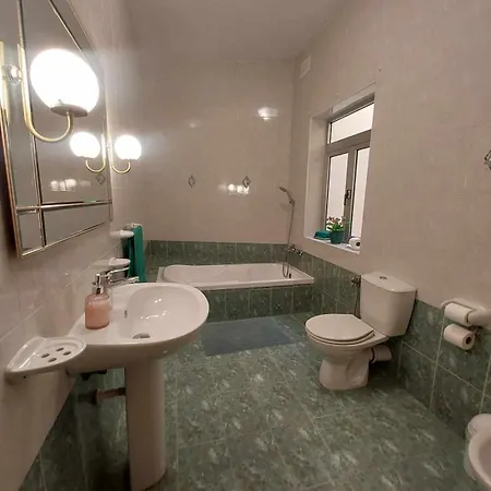 Apartment Nr41 - Close To Village Centre, Promenade, Shops & Restaurants