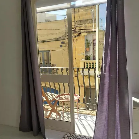 Apartment Nr41 - Close To Village Centre, Promenade, Shops & Restaurants *