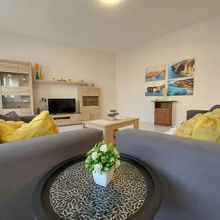Nr41 - Village Centre - Steps From The Sea, Restaurants, Shops And Amenities Apartamento Marsaxlokk