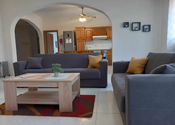 Nr41 - Close To Village Centre, Promenade, Shops & Restaurants * Marsaxlokk