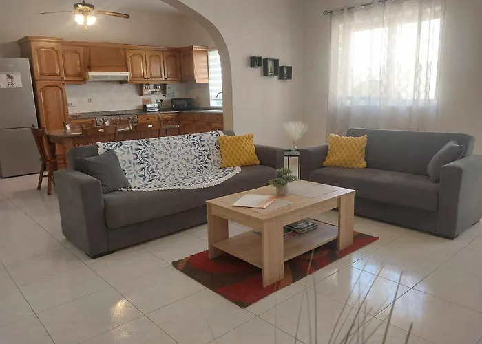 Nr41 - Close To Village Centre, Promenade, Shops & Restaurants Marsaxlokk